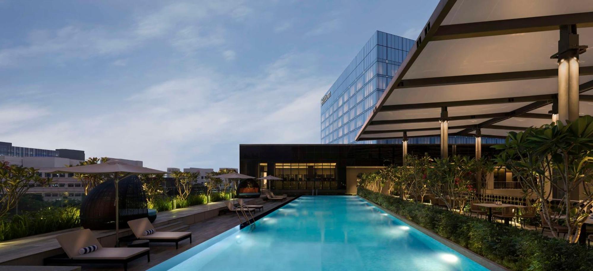 Hilton Bengaluru Embassy Manyata Business Park Hotel Exterior photo